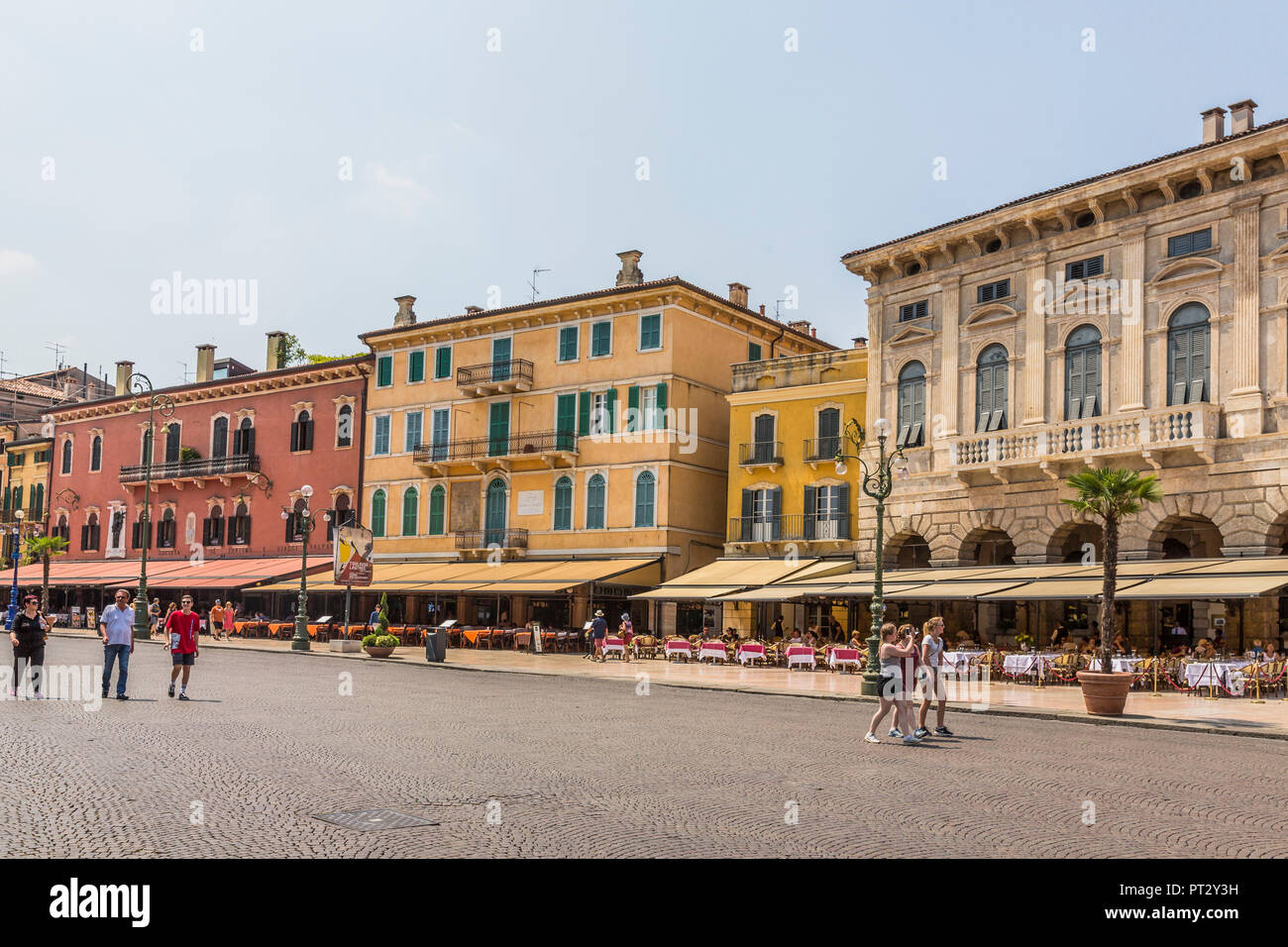 Restaurants and Cafes, Piazza Bra, Verona, Veneto, Italy, Europe Stock Photo