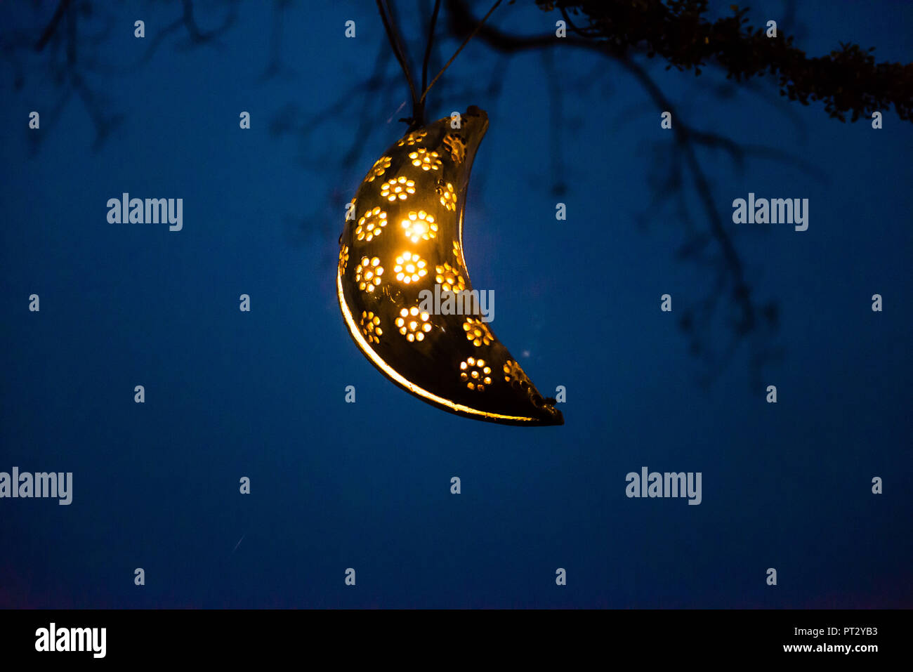 Lantern in sky hi-res stock photography and images - Alamy