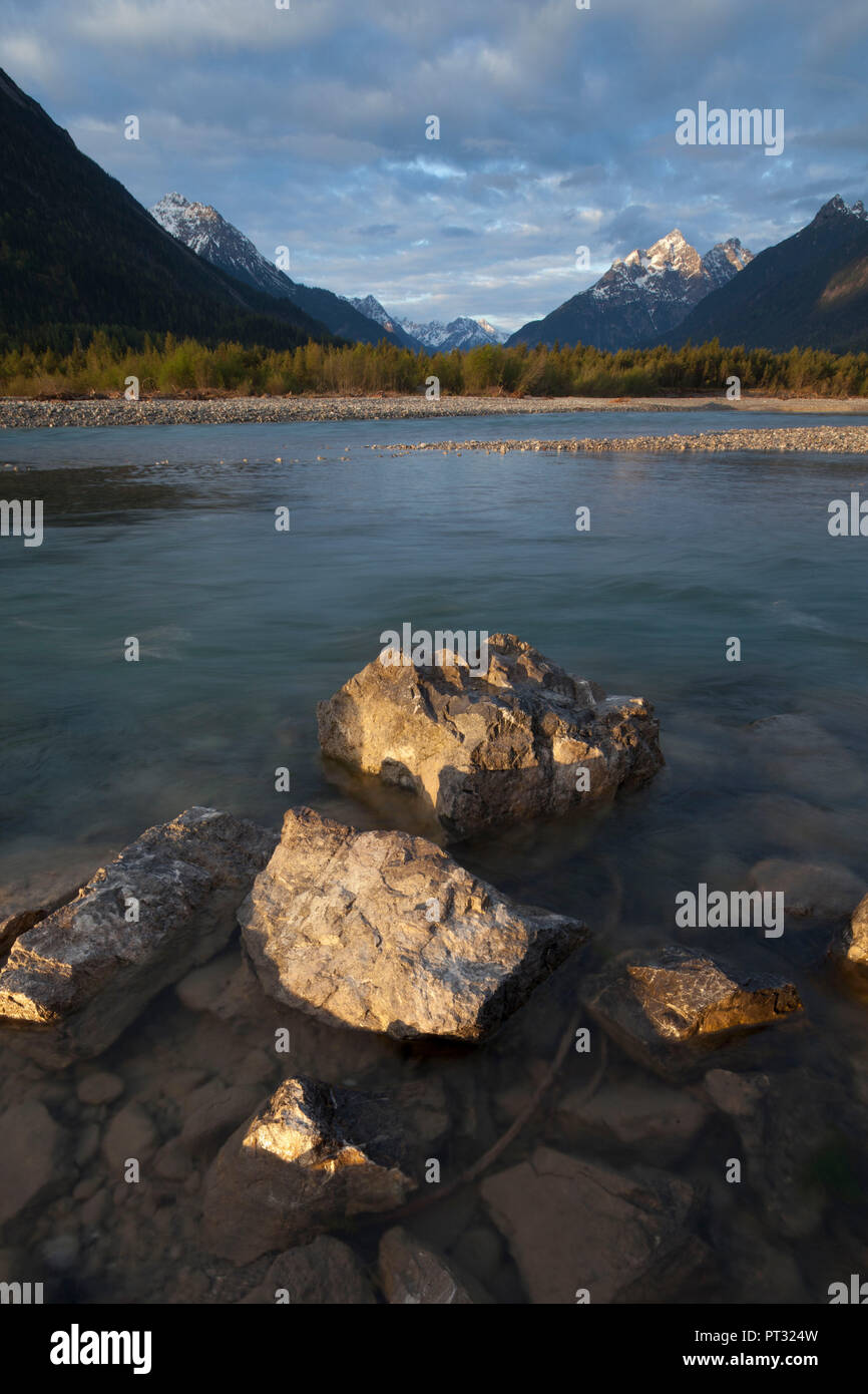 Lech River landscape near Forchach, Lechtal Valley, Lechtal Alps, Tyrol, Austria Stock Photo