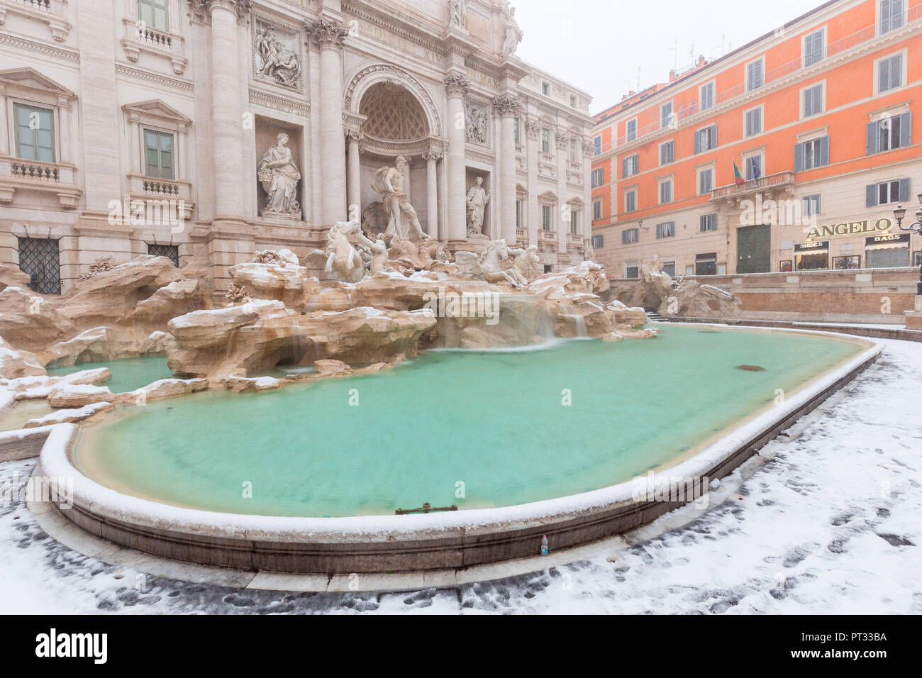 Trevi Fountain during the great snowfall of Rome in 2018 Europe, Italy, Lazio, Province of Rome, Rome Stock Photo