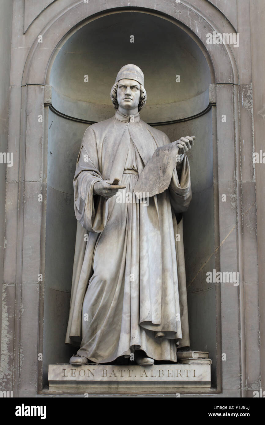 Italian Renaissance humanist and philosopher Leon Battista Alberti. Marble statue by Italian sculptor Giovanni Lusini on the facade of the Uffizi Gallery (Galleria degli Uffizi) in Florence, Tuscany, Italy. Stock Photo