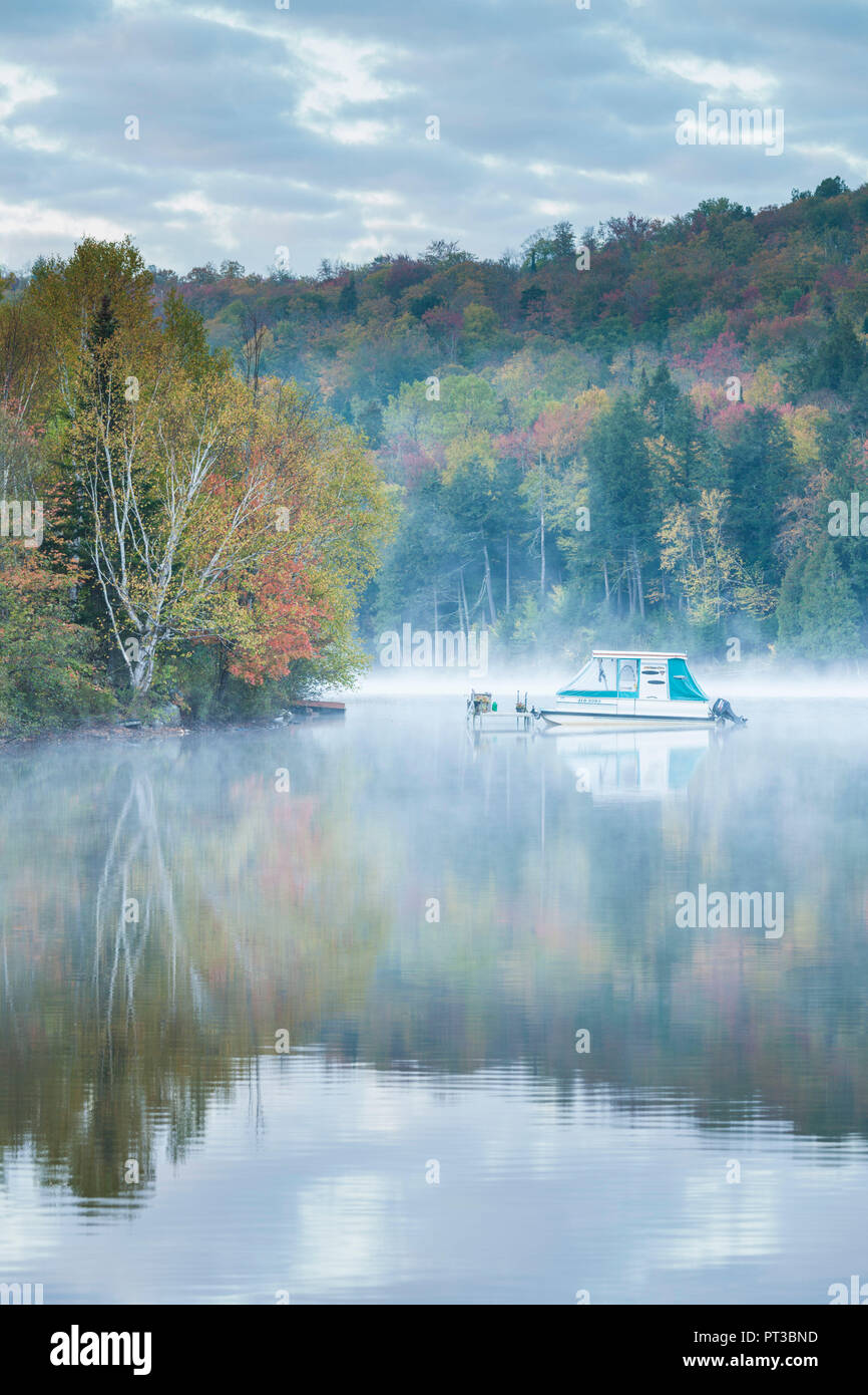 Lake lac mercier hires stock photography and images Alamy