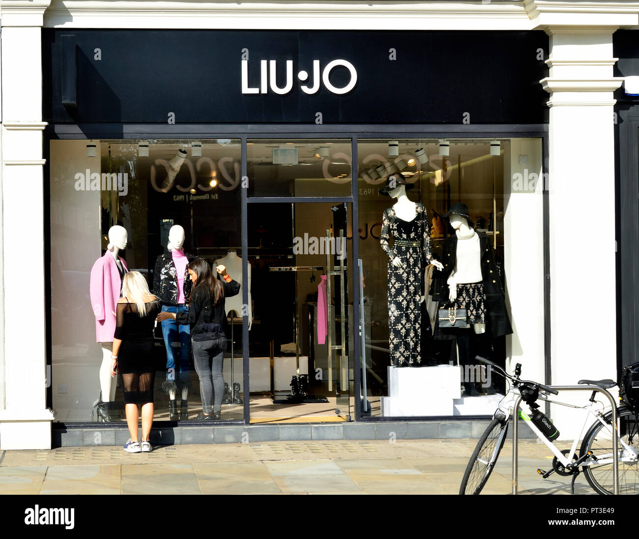 Liu-Jo shop, 104 King's Road, London, England, UK Stock Photo - Alamy