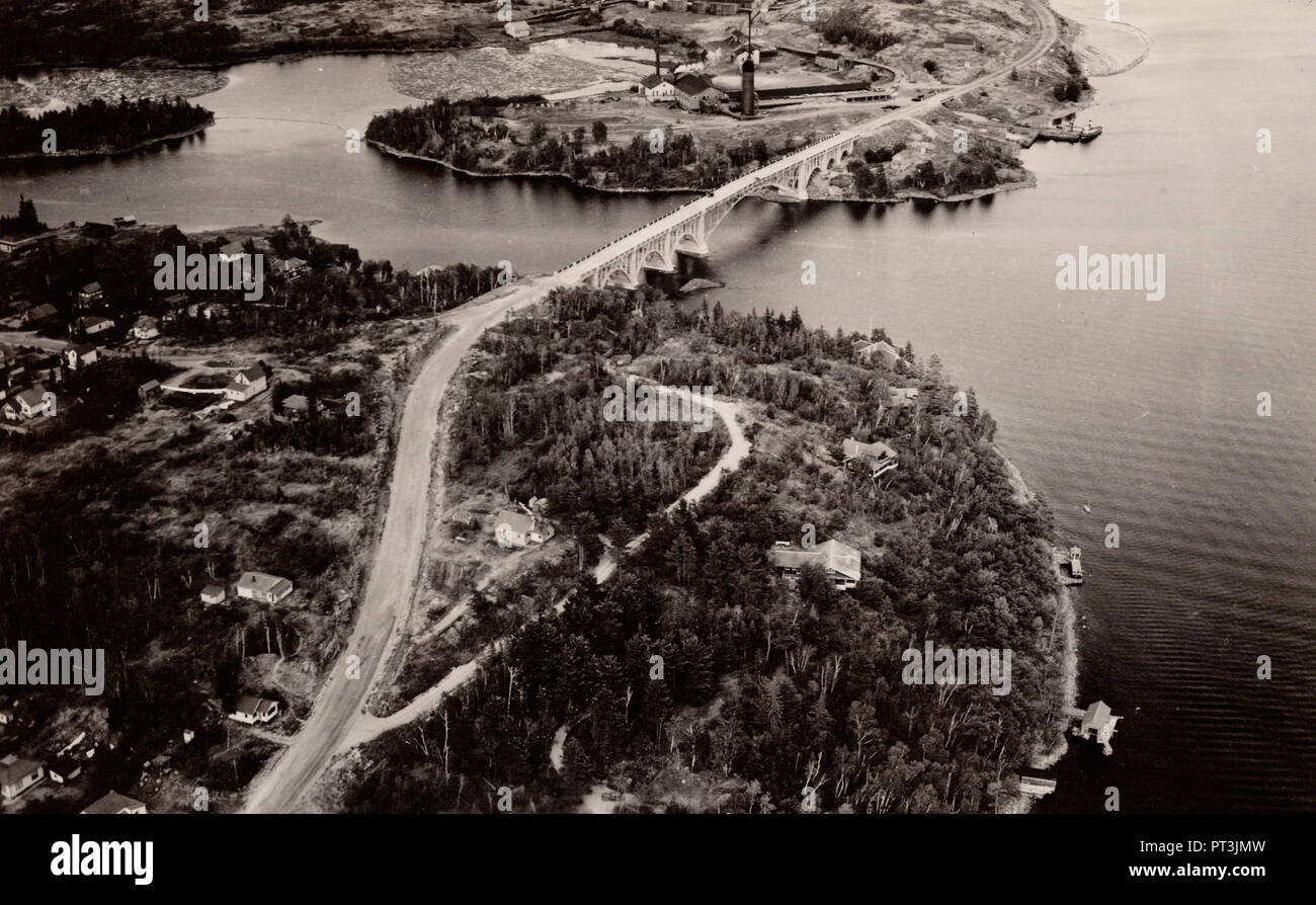 Keewatin Bridge, Kenora Ontario Canada, vintage postcard Stock Photo