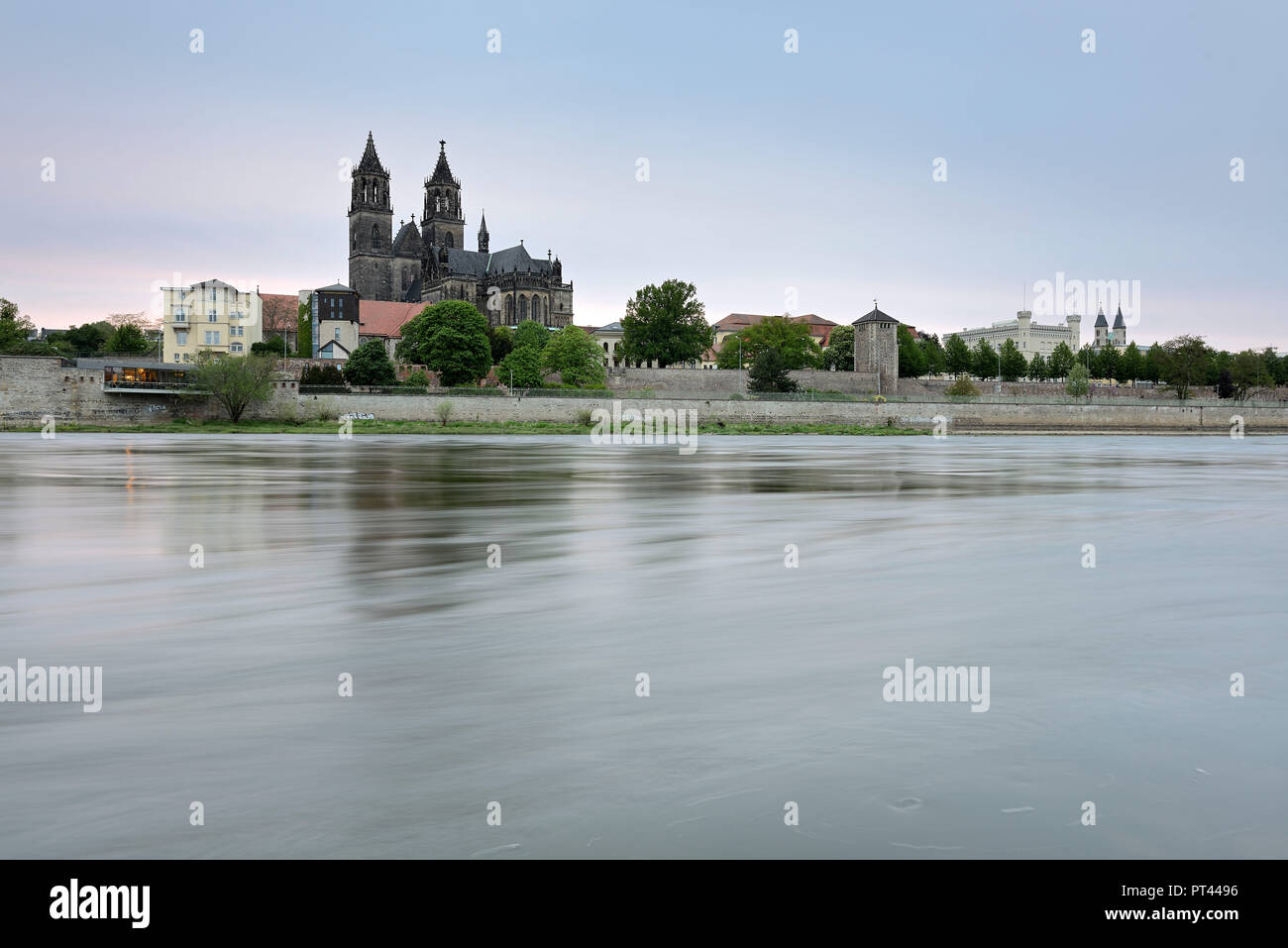 City view with magdeburg cathedral near the river elbe hi-res stock
