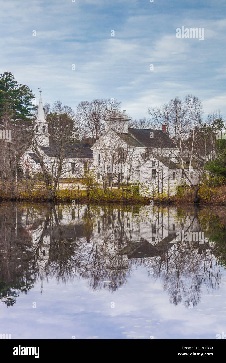 USA, New England, New Hampshire, Marlow, village reflection, autumn