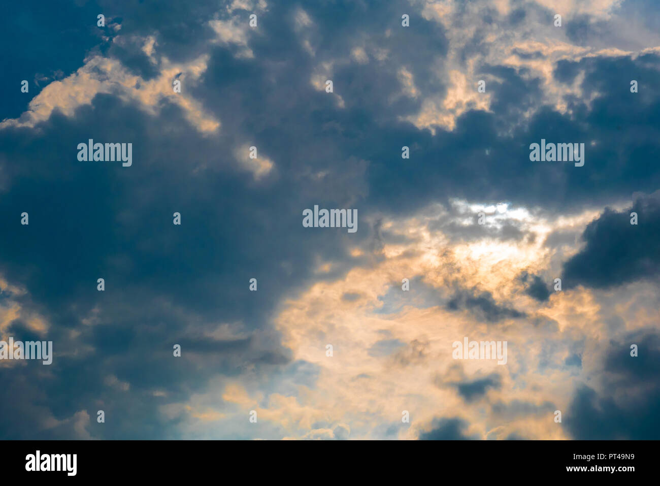 Cloudy dark sky sunset hi-res stock photography and images - Alamy