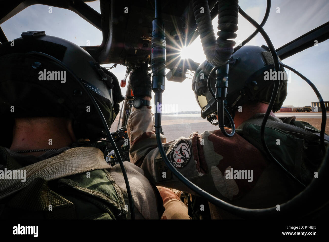 Gao's French base in Mali is the largest of the Barkhane external operation. It is from this base that the operations are launched against terrorist armed groups.. Gao - Mali - august 2018. La base française de Gao au Mali est la plus importante de l'opération extérieure Barkhane. C'est depuis cette emprise que les opérations sont lancées contre les groupes armés terroristes.. Gao - Mali - août 2018. Stock Photo