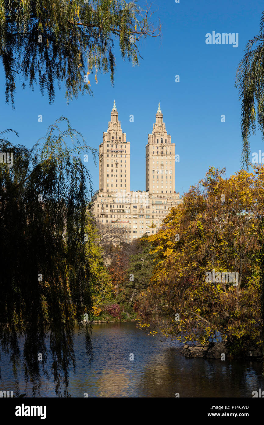 Central Park with glorious fall foliage, New York, USA Stock Photo Alamy
