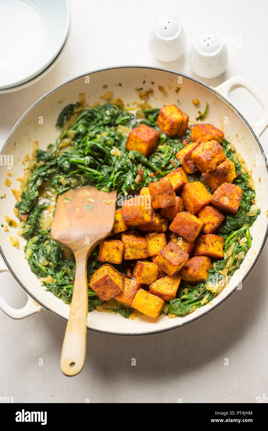 Saag paneer. Spinach with indian cheese Stock Photo Alamy