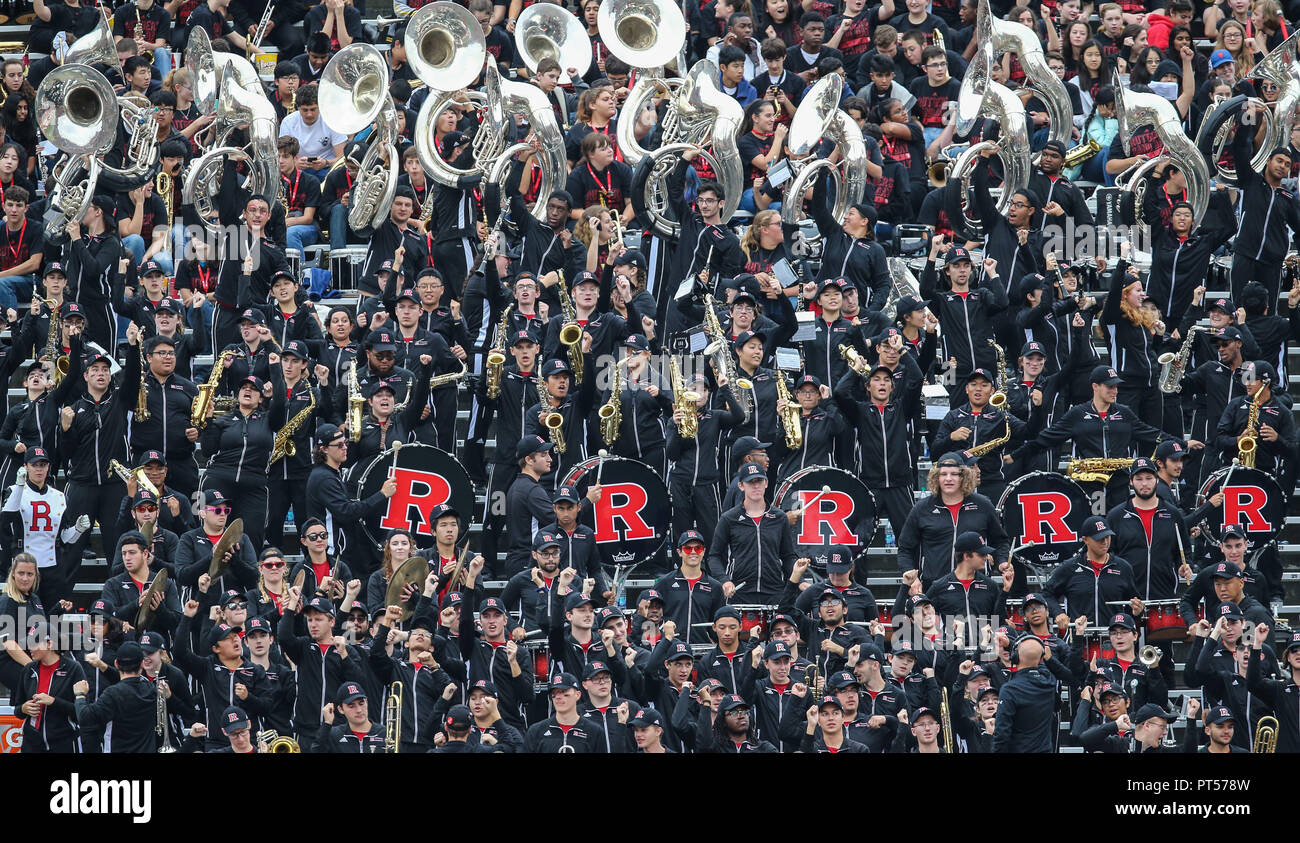 Piscataway, NJ, USA. 6th Oct, 2018. The Marching Scarlet Knights during an NCAA football game between the Illinois Fighting Illini and the Rutgers Scarlet Knights at HighPoint Solutions Stadium in Piscataway, NJ. Mike Langish/Cal Sport Media. Credit: csm/Alamy Live News Stock Photo