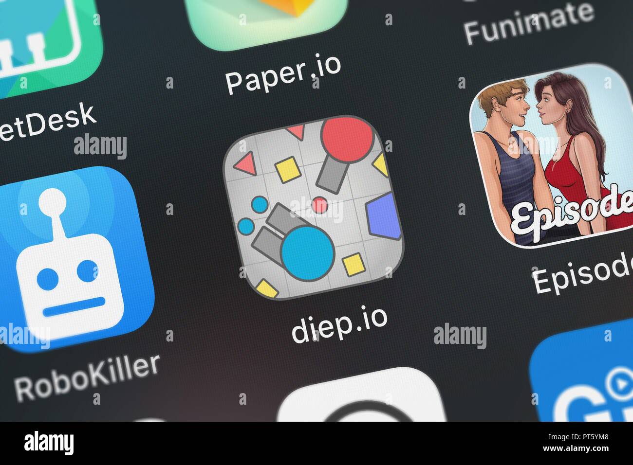 London, United Kingdom - October 06, 2018: Close-up shot of Miniclip.com's  popular app diep.io Stock Photo - Alamy