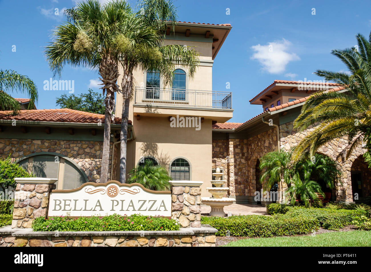 Florida,Davenport,Bella Piazza,rental condominiums,sign front entrance,FL180731193 Stock Photo
