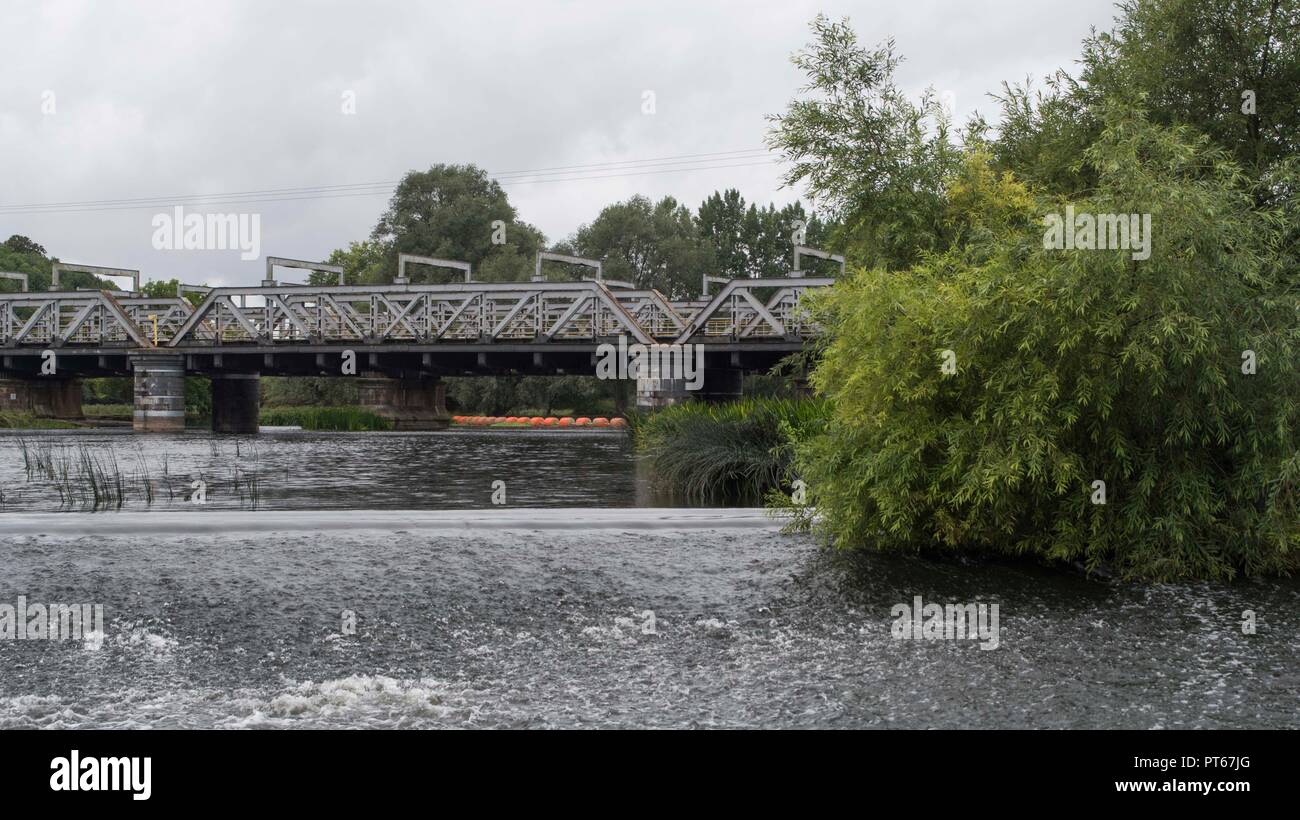 Thrumton Thrumpton hi-res stock photography and images - Alamy