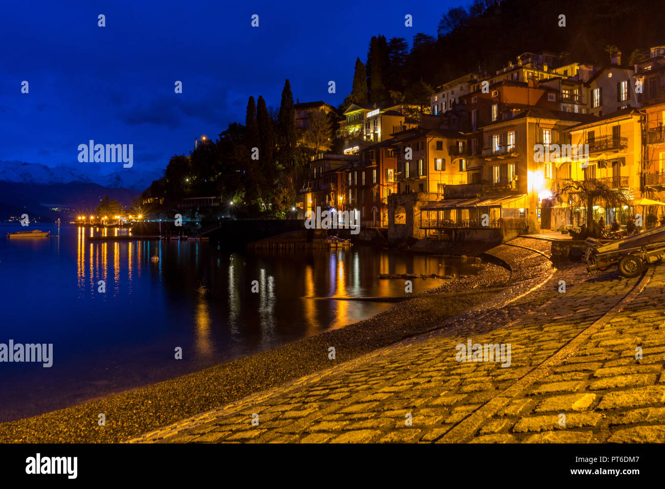 Italy Varenna Lake Como Illuminated Fishing Village At Night Stock Photo Alamy