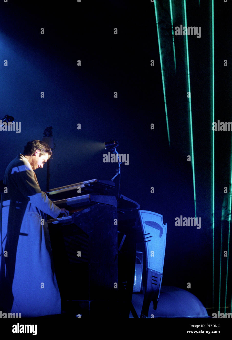 Jean Michel Jarre's "The Oxygene Tour" concert in Lille (France, 17/10/1997  Stock Photo - Alamy