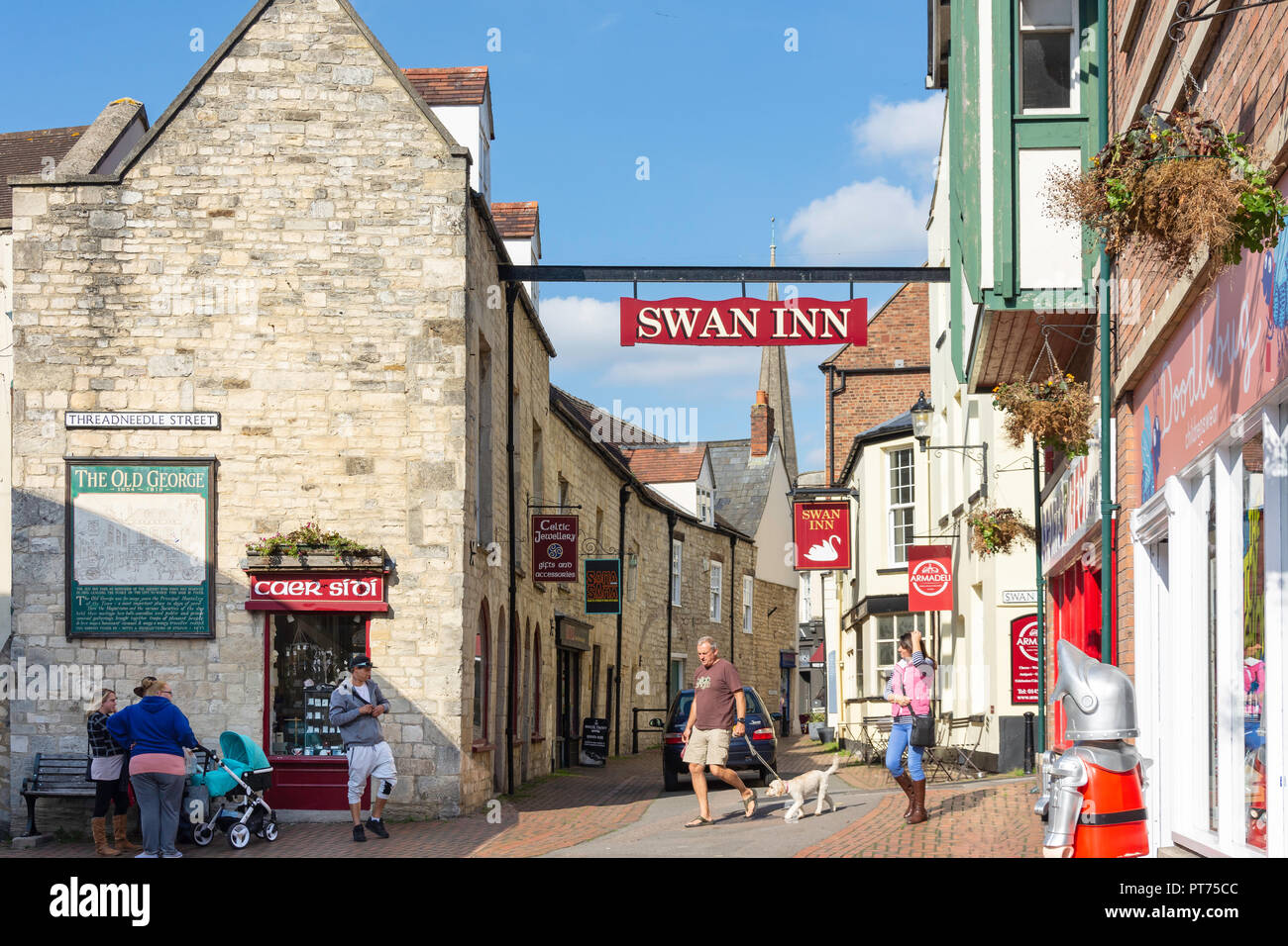 16th century Swan Inn, Union Street, Stroud, Gloucestershire, England, United Kingdom Stock Photo