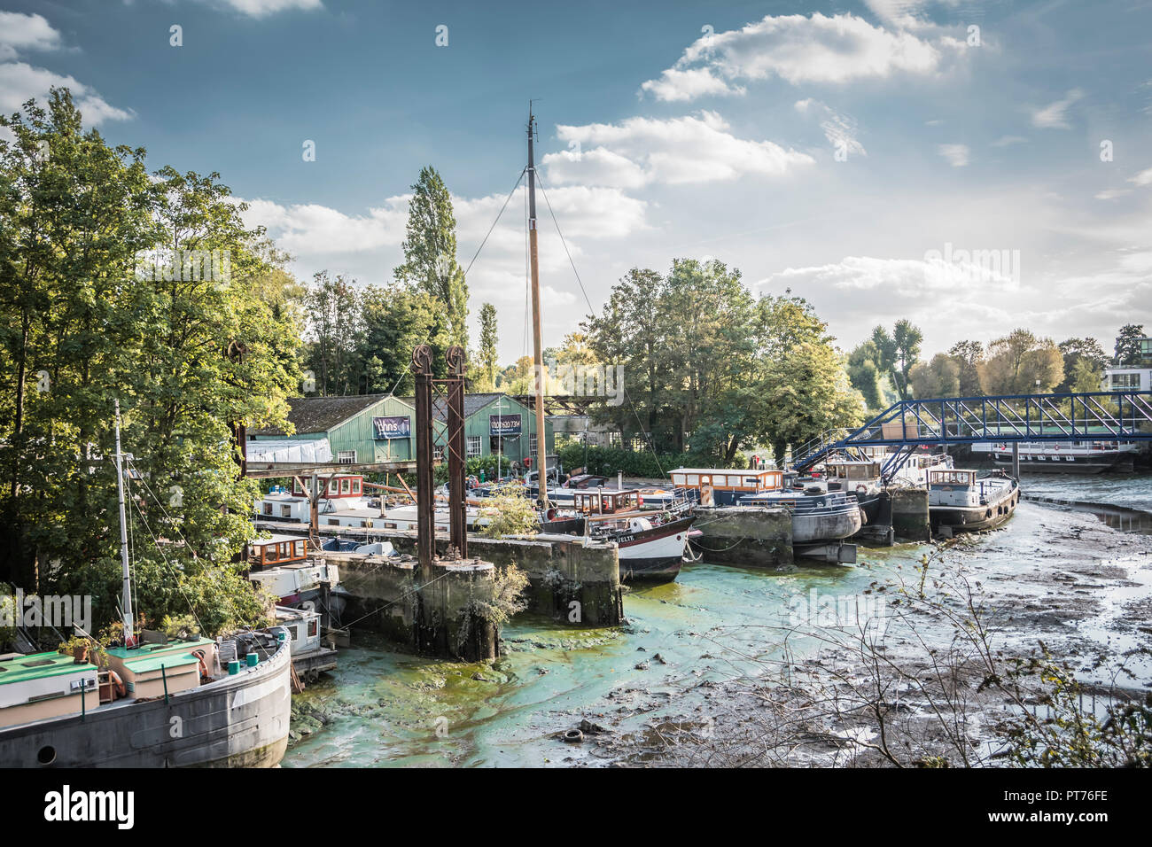 Brentford Ait High Resolution Stock Photography And Images Alamy
