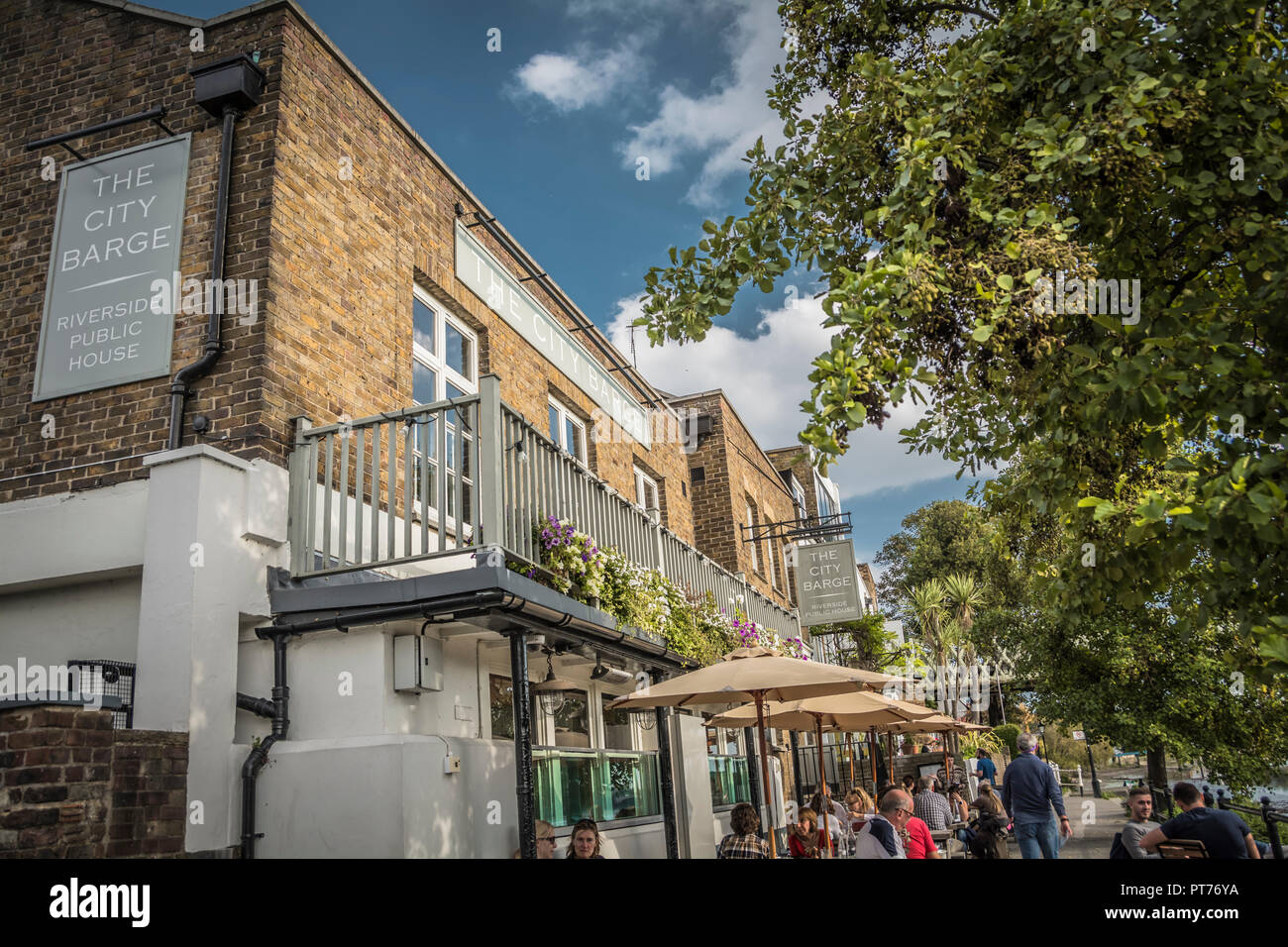 The City Barge public house on StrandOnTheGreen, Chiswick, London, UK Stock Photo Alamy