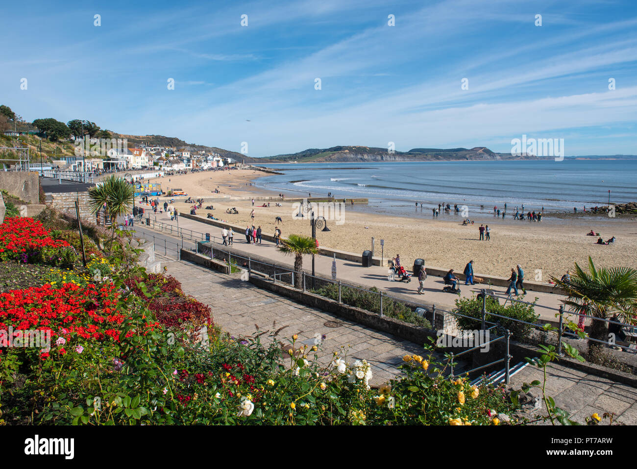 Lyme Regis, Dorset, UK. 7th October 2018.  UK Weather:  Clear blue skies and warm sunshine at Lyme Regis on a bright and sunny October afternoon.  Credit: Celia McMahon/Alamy Live News Stock Photo