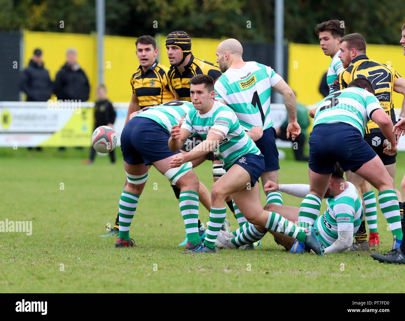 Leicester, England. Rugby Union, Hinckley rfc v South Leicester rfc.   Jacob Ham spins the ball out wide for South Leicester  during the RFU National League 2 North (NL2N) game played at the Leicester  Road Stadium.  © Phil Hutchinson / Alamy Live News Stock Photo