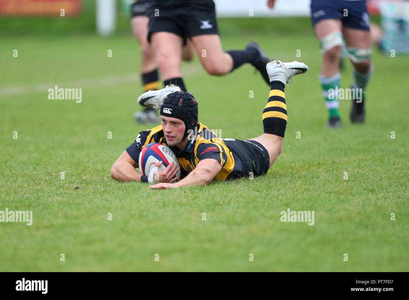 Leicester, England. Rugby Union, Hinckley rfc v South Leicester rfc.   Ben Pointon scores try for Hinckley in the 61st minute of the RFU National League 2 North (NL2N) game played at the Leicester  Road Stadium.  © Phil Hutchinson / Alamy Live News Stock Photo