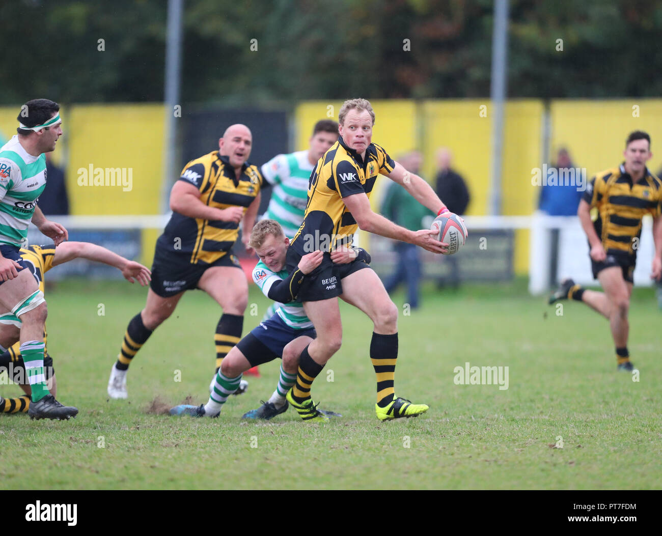 Leicester, England. Rugby Union, Hinckley rfc v South Leicester rfc.  Scott Hamilton on the charge for Hinckley during the RFU National League 2 North (NL2N) game played at the Leicester  Road Stadium.  © Phil Hutchinson / Alamy Live News Stock Photo