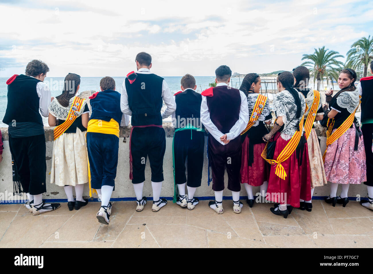 Sitges, Spain. 07th Oct, 2018. 40th Grape Stomping Competition is one of the events held within the traditional 57th harvest festival, which is traditionally celebrated in Sitges, in the Plaza de la Fragata. Departure from the “Pubilles” and “Hereus” of the parish church of Sant Bartomeu and Santa Tecla, after offering the first must to the Eucharist. Credit: Cisco Pelay / Alamy Live News. Stock Photo
