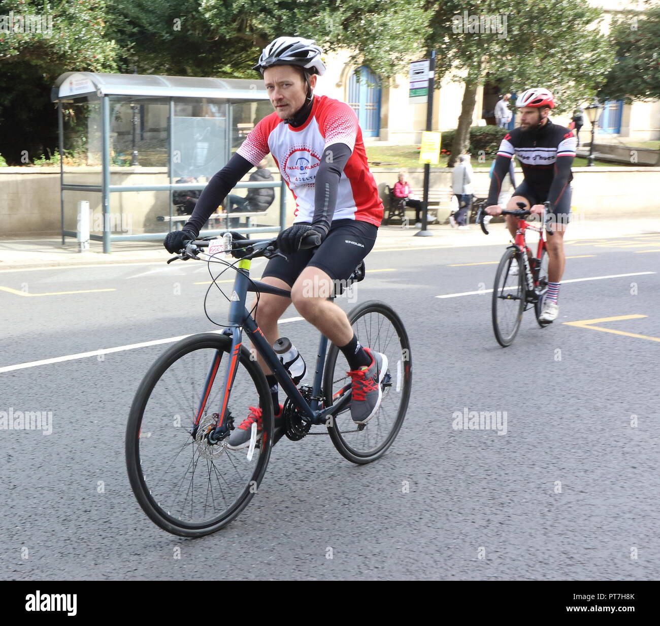 Princes trust palace to palace bike ride hires stock photography and images Alamy