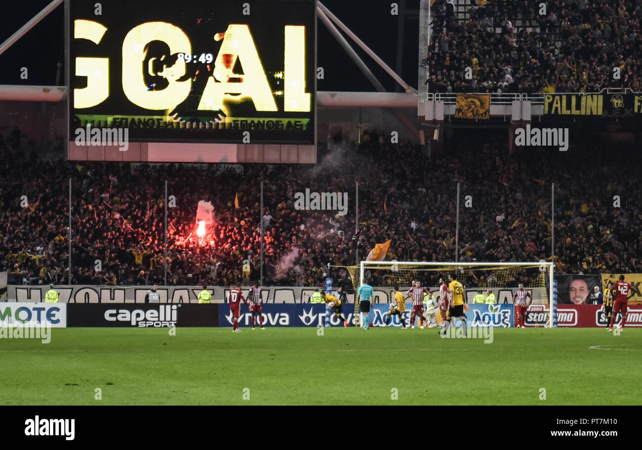 Athens, Greece, Greece. 7th Oct, 2018. AEK Athens' Tasos Bakasetas seen  celebrating after scoring against Olympiakos during the Greek Super League  soccer match at Olympic stadium. Credit: Dimitris Lampropoulos/SOPA  Images/ZUMA Wire/Alamy Live