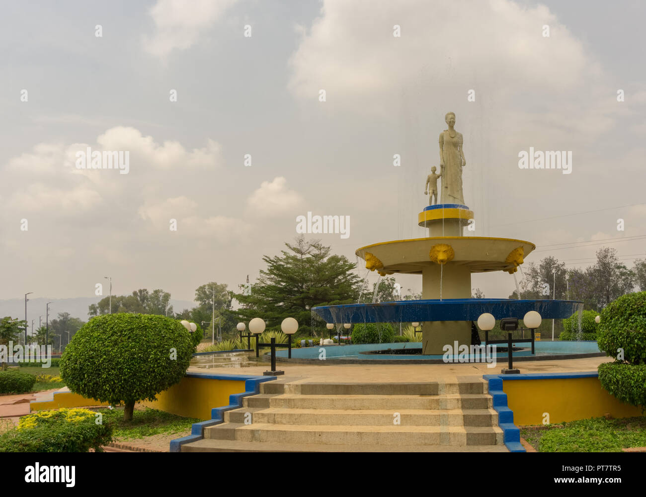 KIGALI,RWANDA - OCTOBER 19,2017: KG 2 Roundabout area This road is free ...