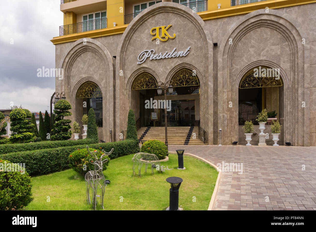 Pattayathailand April 172018 Lk President Hotel This - 