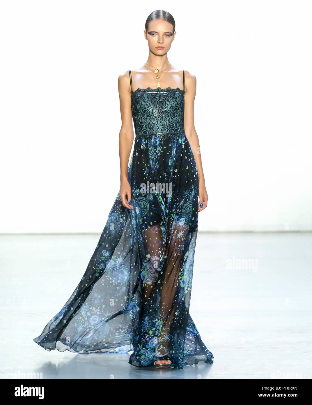 Tadashi top shoji 2019