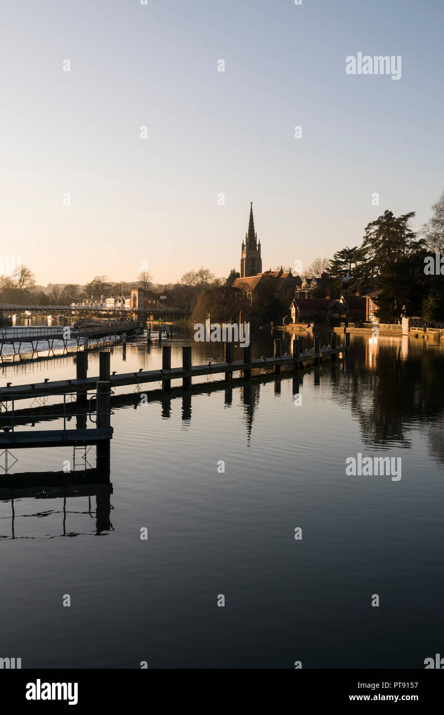 At dusk over the river Thames in Marlow in Buckinghamshire, Britain ...