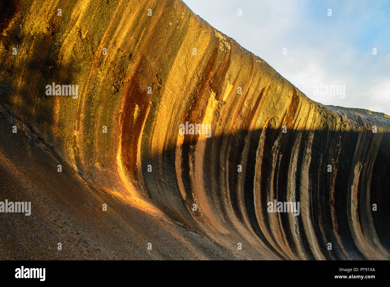 Wave Rock in Hyden a sacred place for the Aborigines in Australia ...