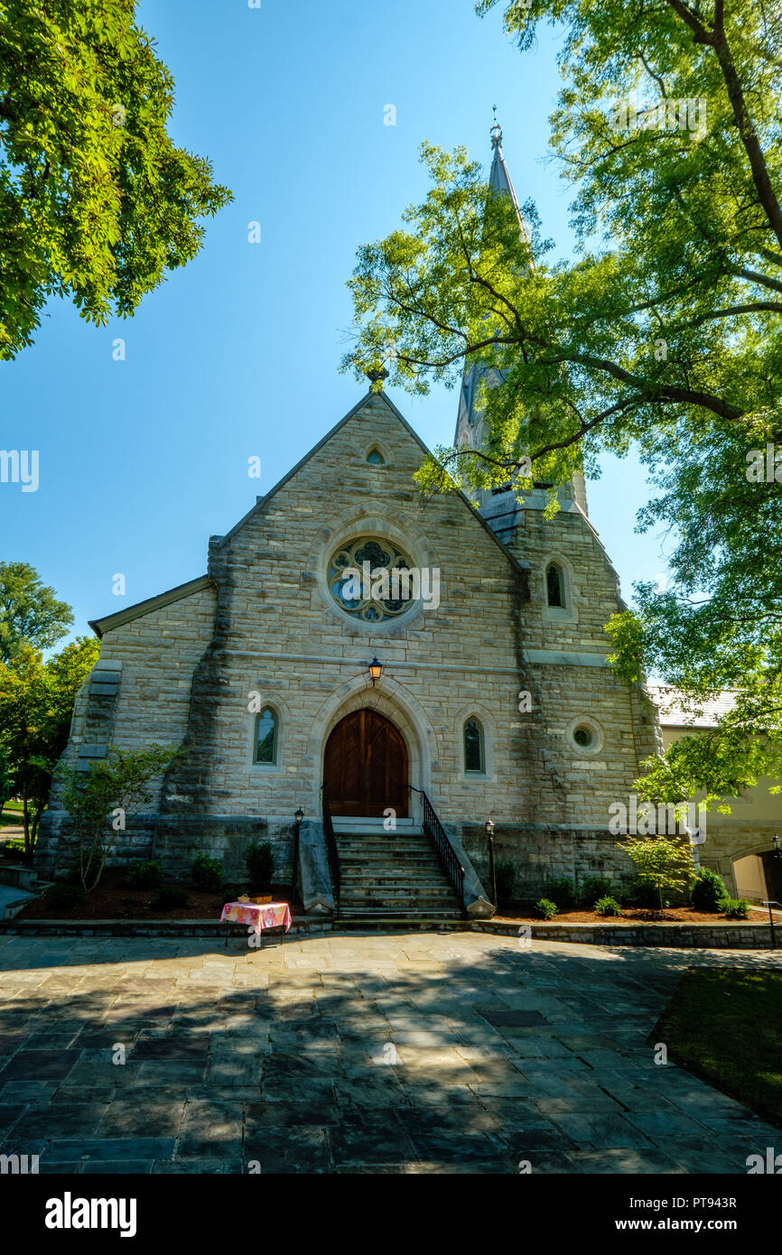 Grace Episcopal Church, 123 West Washington Street, Lexington, Virginia