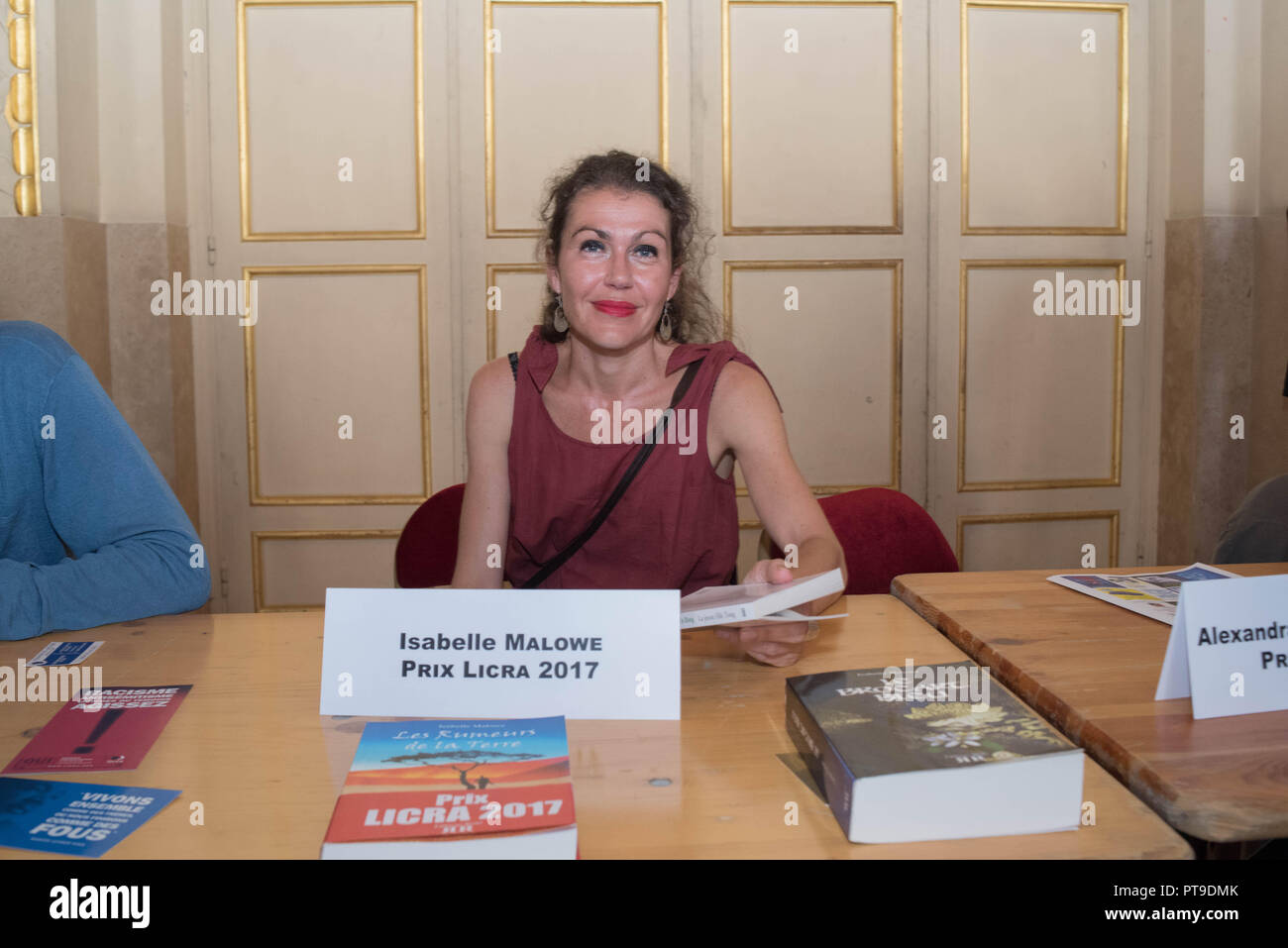 Paris Salon du Livre de l'Antiracisme et de la Diversité  :   Samuel Sandler & Valère Staraselski , exco pour   Prix de la Licra 2018 Stock Photo