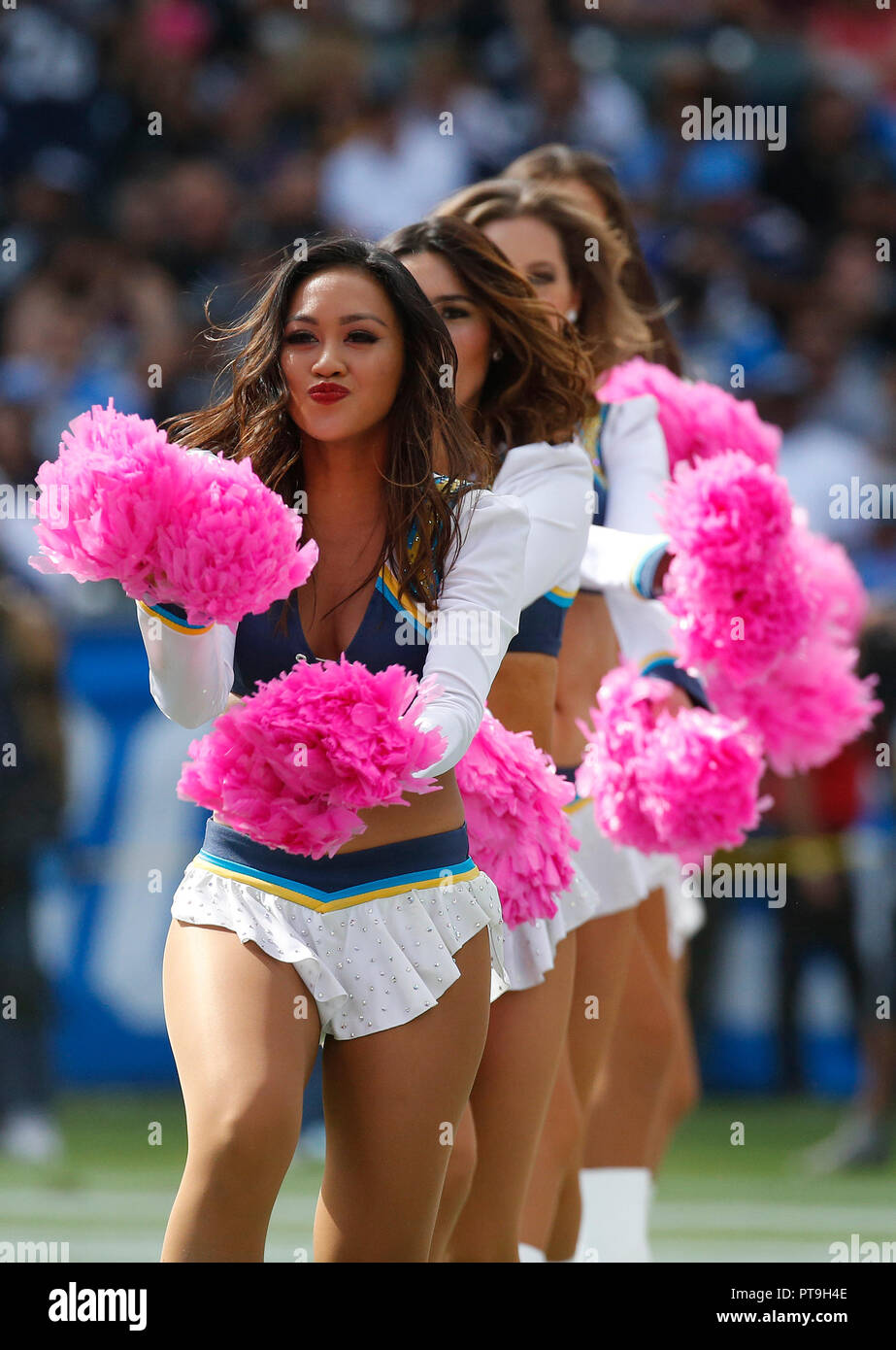 Los Angeles, USA. October 07, 2018 Los Angeles Chargers cheerleaders in action during the football game between the Oakland Raiders and the Los Angeles Chargers at the StubHub Center in Carson, California. Charles Baus/CSM Credit: Cal Sport Media/Alamy Live News Stock Photo