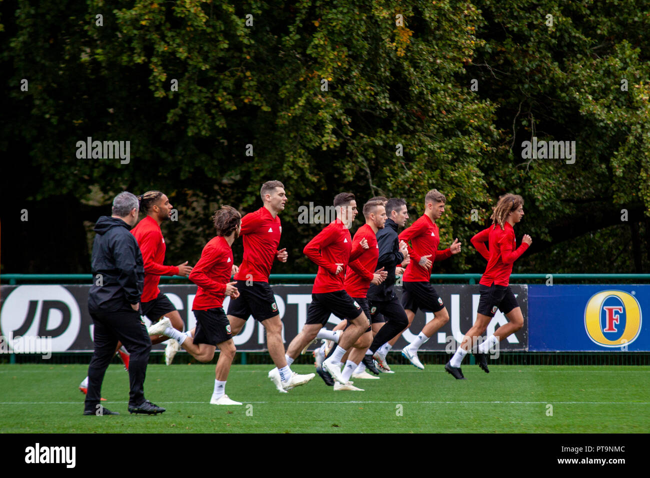 Cardiff, Wales. 8th October, 2018. Wales train at Hensol Castle ahead of their upcoming international matches against Spain & Republic of Ireland.  Lewis Mitchell/YCPD. Credit: Lewis Mitchell/Alamy Live News Stock Photo