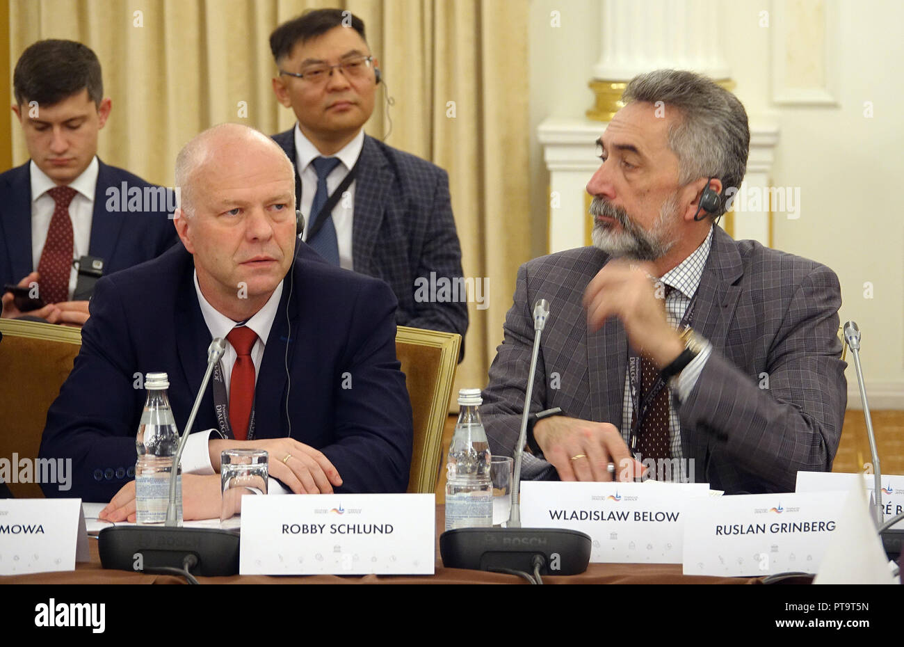 08 October 2018, Russia, Moscow: Robby Schlund, AfD Member of the Bundestag, and Vladislav Belov, a Russian expert on Germany from the Academy of Sciences, are taking part in a meeting of the Petersburg Dialogue Policy Working Group. About 250 German and Russian participants from business, science, culture and other areas of society will take part in the two-day discussion forum. Photo: Friedemann Kohler/dpa Stock Photo