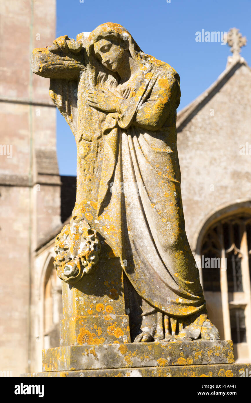 Statue on grave hires stock photography and images Alamy