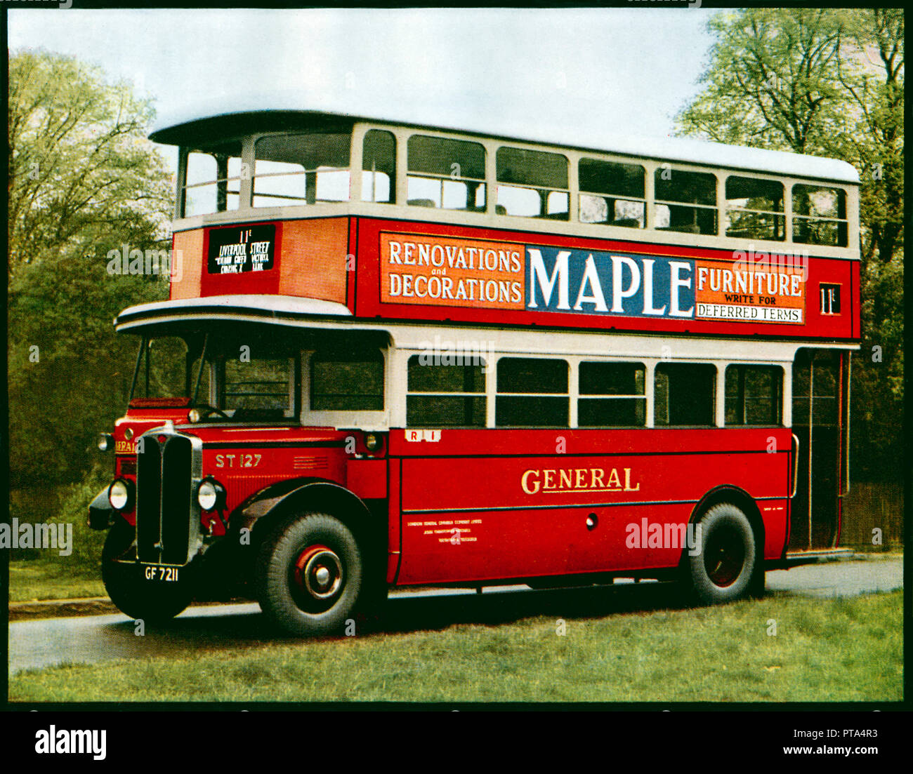 General London Bus, 1930 colour photograph of a number 11 double decker bus, GF 7211, which served the Hammersmith to Liverpool Street route until 1949 - Regent ST chassis 661334, LGOC H29/20R body 10550 Stock Photo