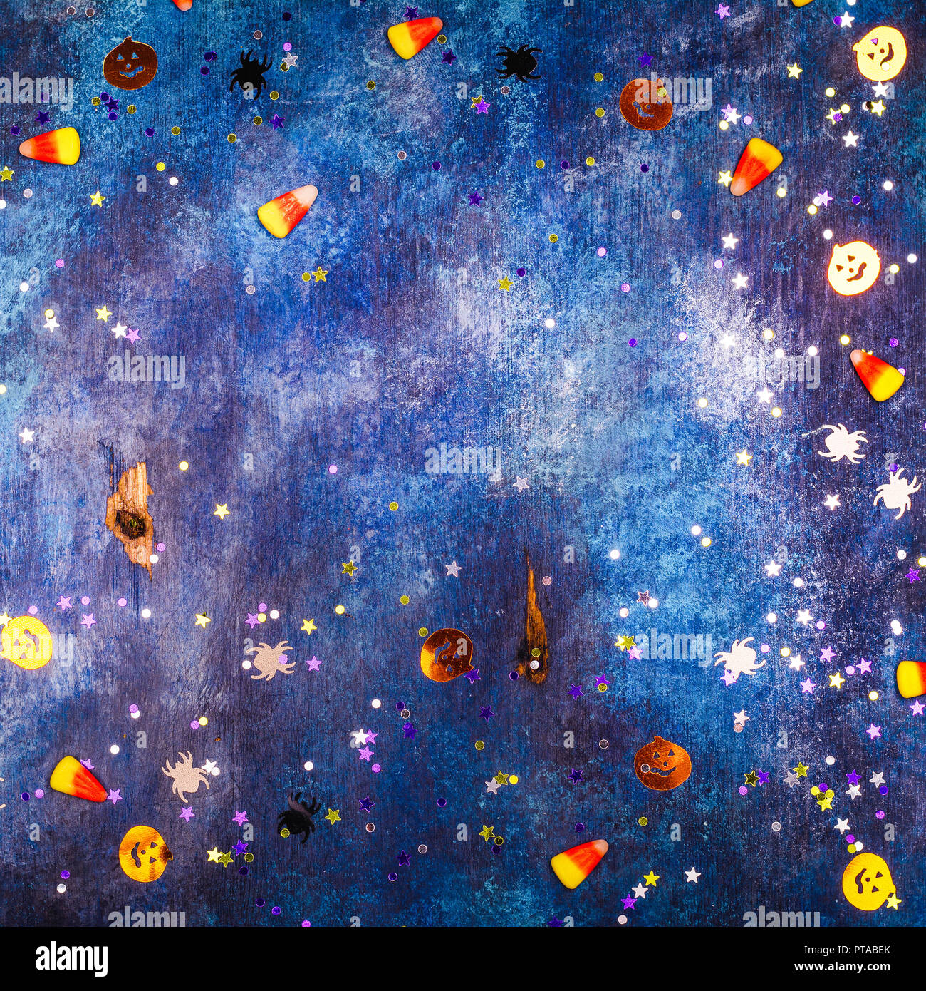 Halloween background with confetti Stock Photo - Alamy