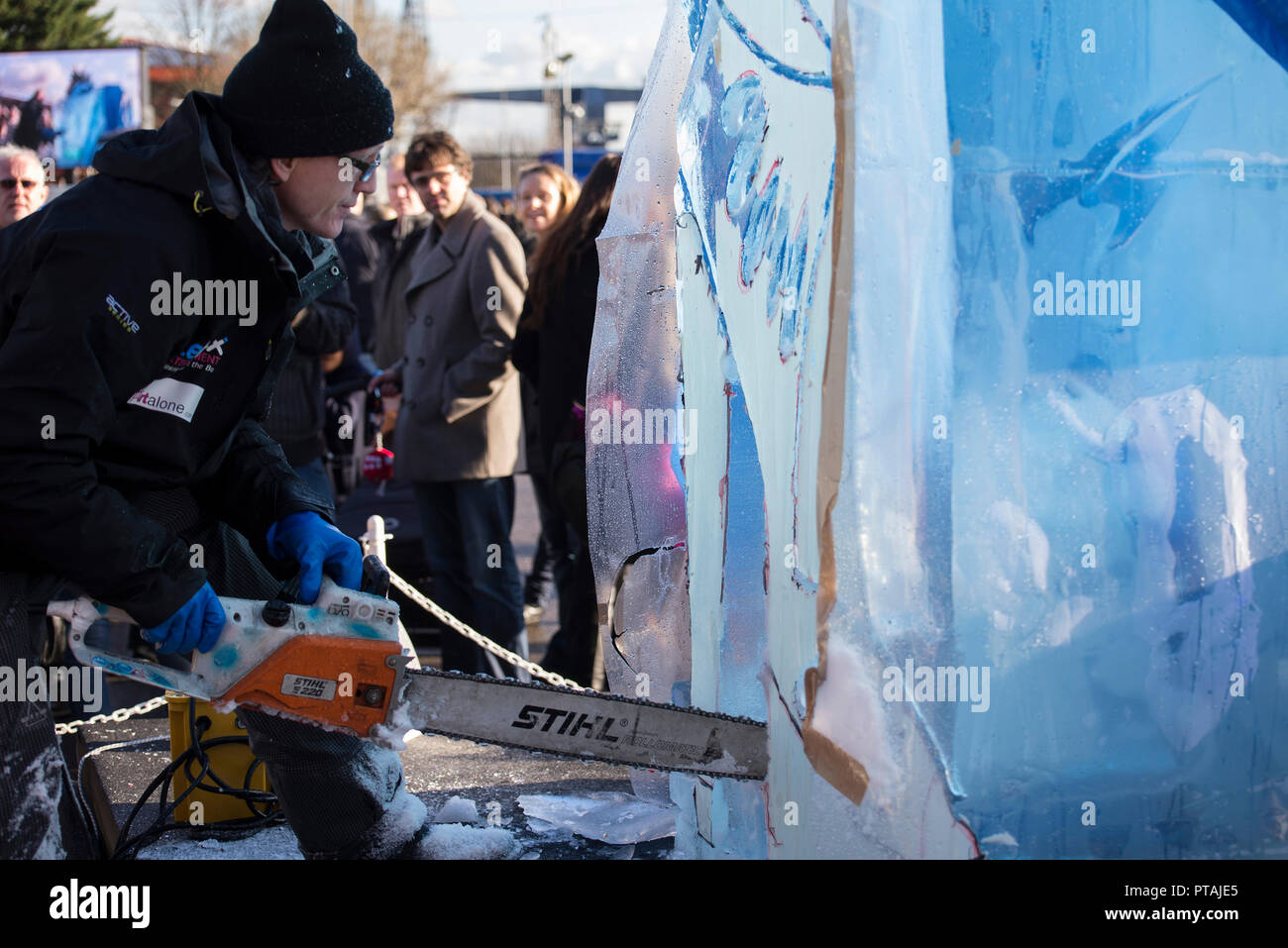 London ice sculpture at Canary Wharf Stock Photo - Alamy