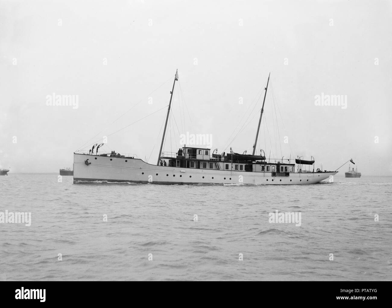 Motor yacht 'Pioneer' under way, 1915. Creator Kirk & Sons of Cowes