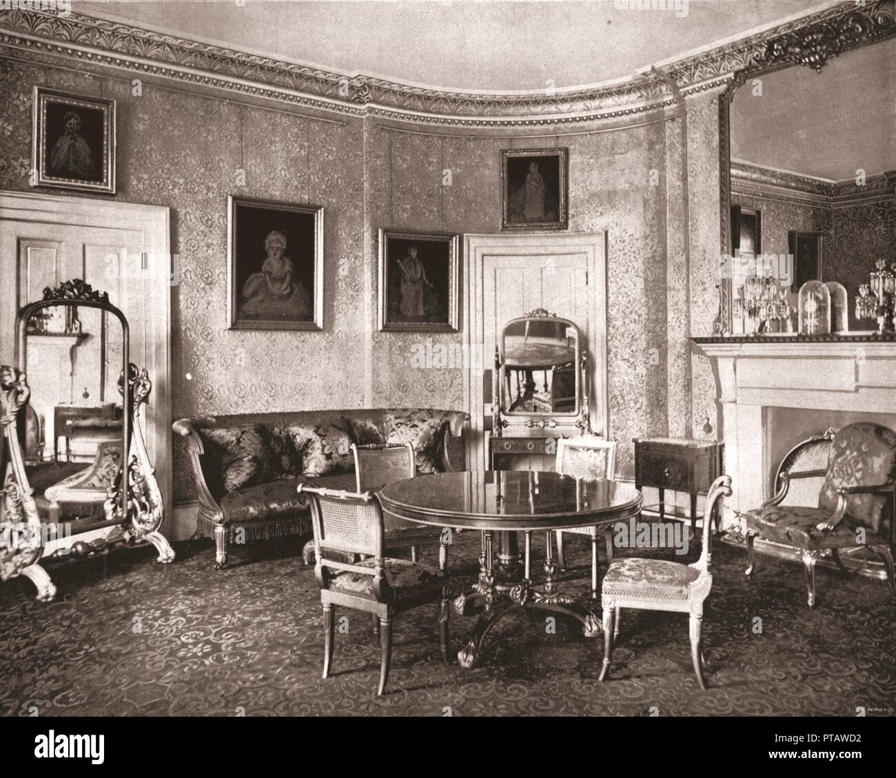 Inside st james palace london hires stock photography and images Alamy