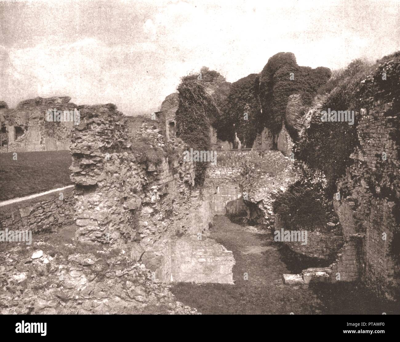 The denbigh castle hi-res stock photography and images - Alamy