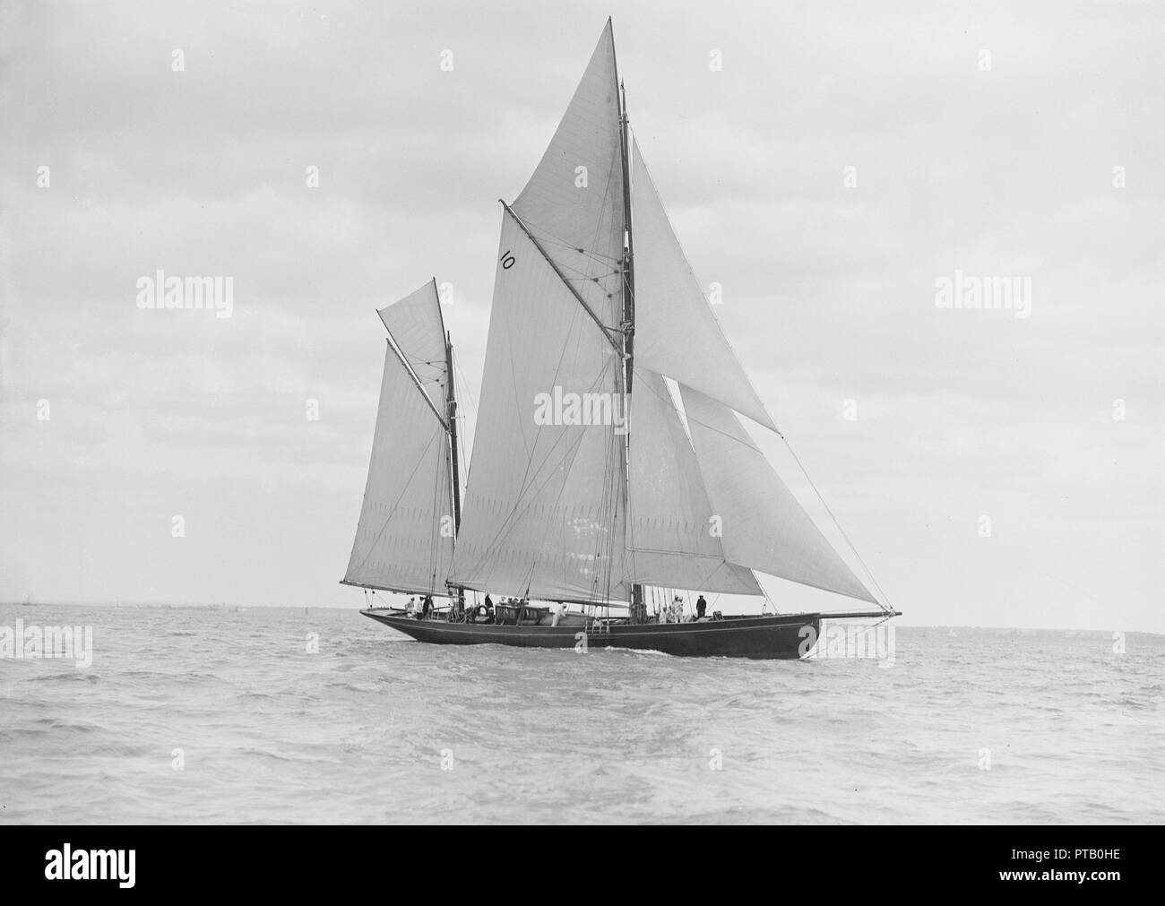 The 118 foot ketch 'Fidra', 1913. Creator: Kirk & Sons of Cowes. Stock Photo