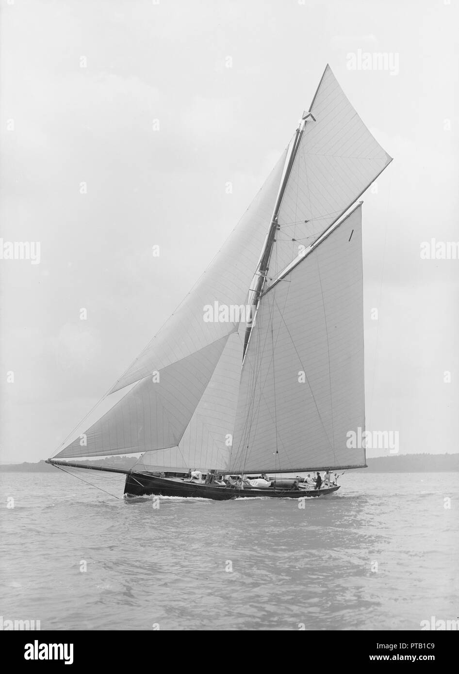 The gaff rigged cutter 'Bloodhound' sailing close-hauled, 1913. Creator: Kirk & Sons of Cowes. Stock Photo
