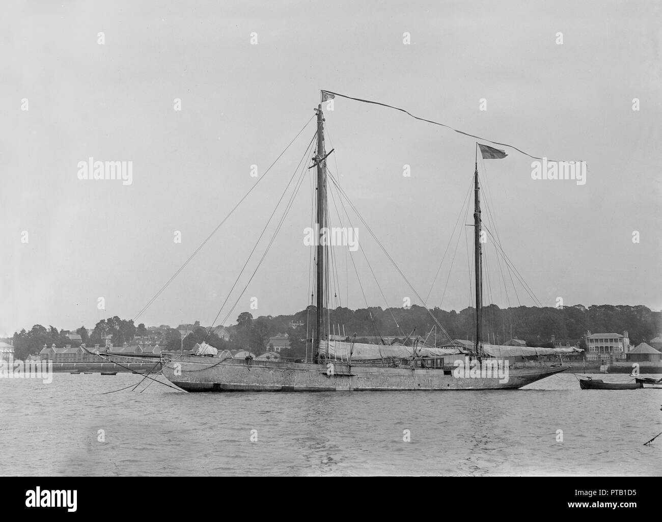 The 118 foot ketch 'Fidra' at anchor, 1922. Creator: Kirk & Sons of Cowes. Stock Photo